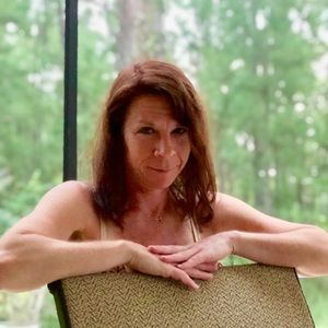 Meet your Posher, Zinnia